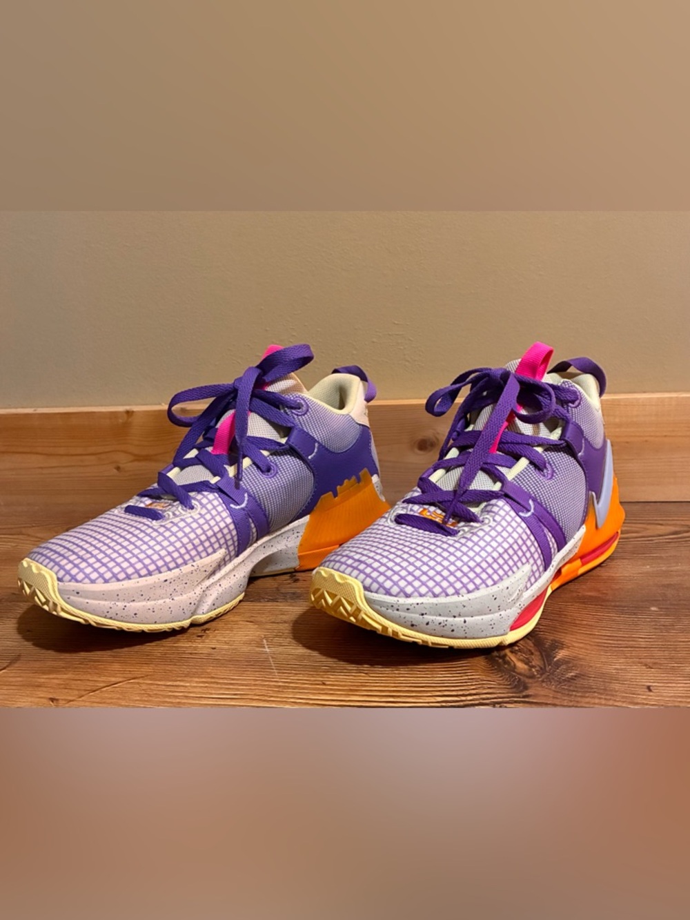 Nike LeBron Witness 7 GS "Action Grape Vivid Orange”